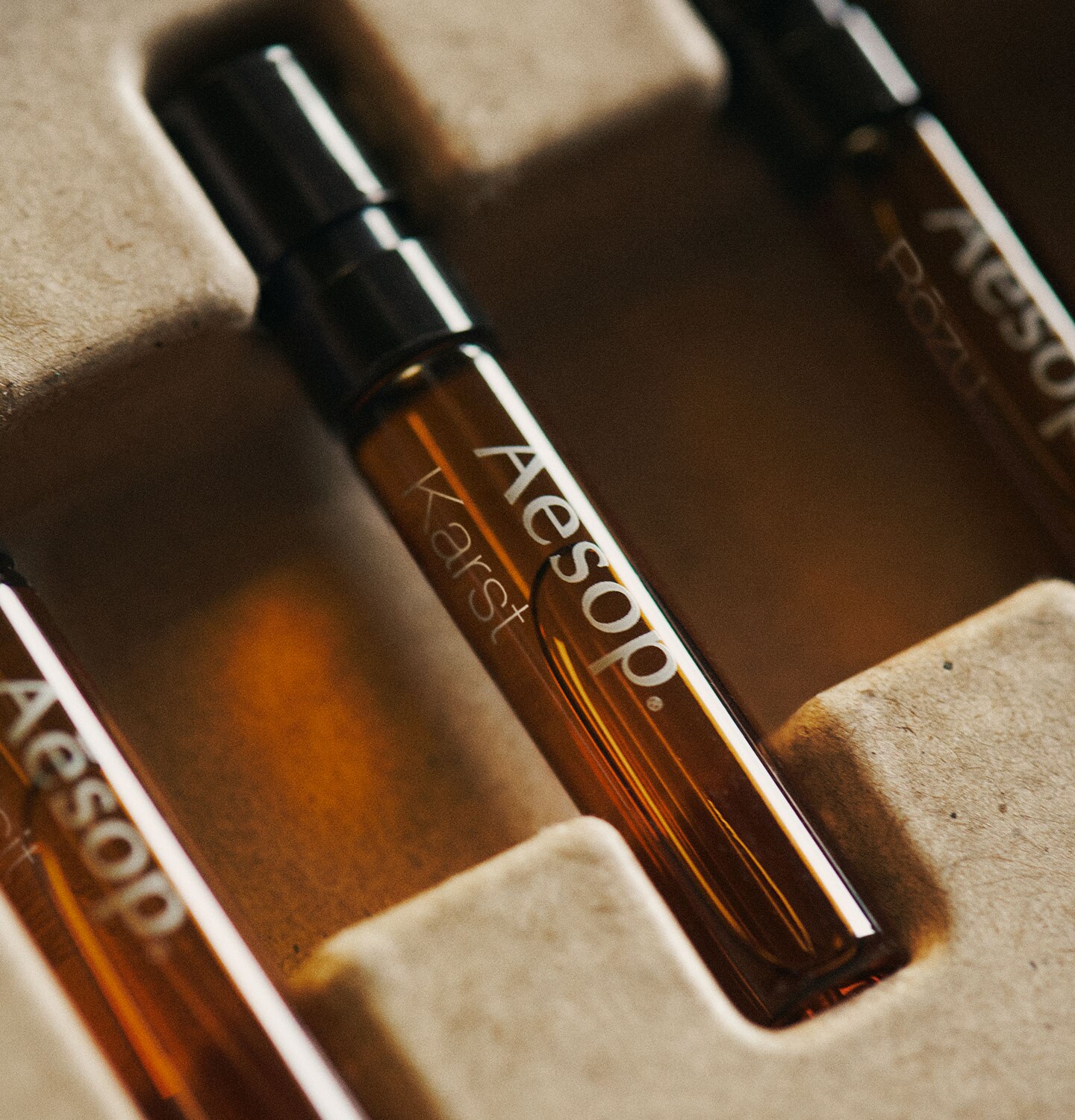 Karst Eau de Parfum 2ml in a cardbox